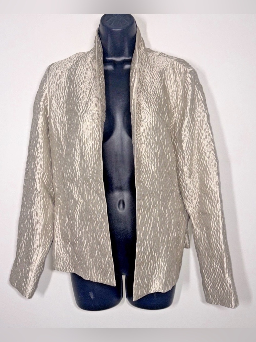 Eileen Fisher S quilted Jacket Silk Blend 
Bone beige textured fabric sheen open